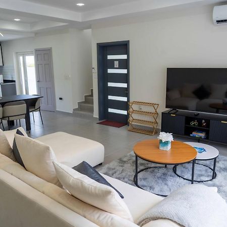 Spacious 3Br Home With Own Private Cozy Pool Koolbaai Bagian luar foto
